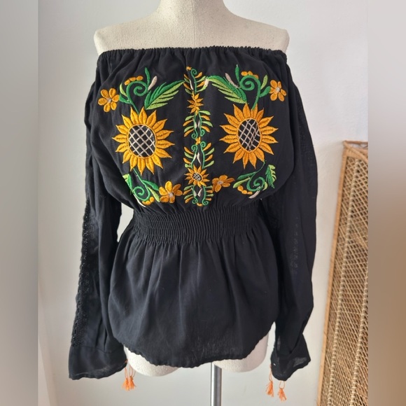 Tops - Women’s SUNFLOWER Mexican Tunic Blouse Embroidered Floral handmade Top Medium